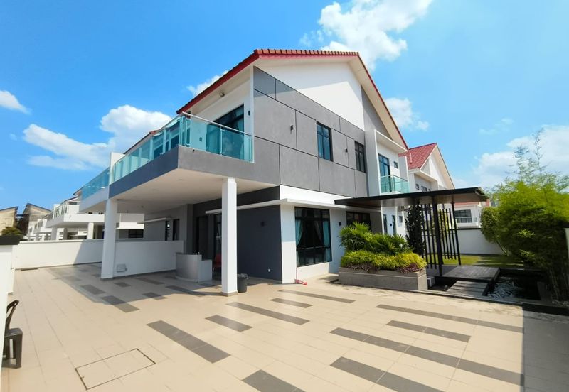 Austin Residence @Taman Mount Austin