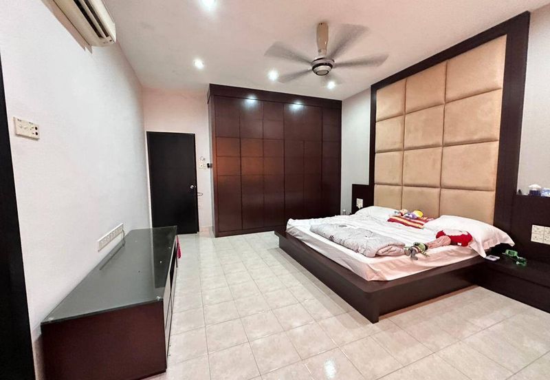 Nusa Villa Townhouse