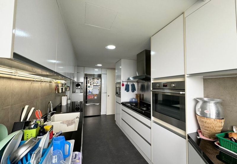 The Straits View, Bandar Baru Permas Jaya