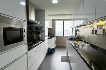 The Straits View, Bandar Baru Permas Jaya