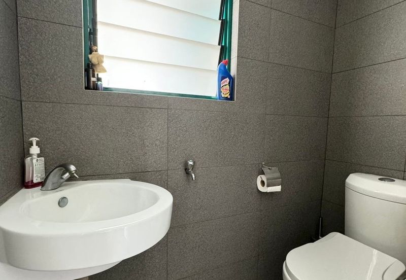 The Straits View, Bandar Baru Permas Jaya