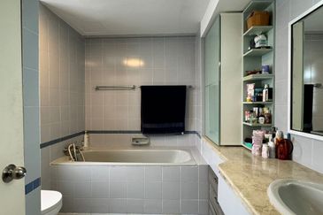 The Straits View, Bandar Baru Permas Jaya