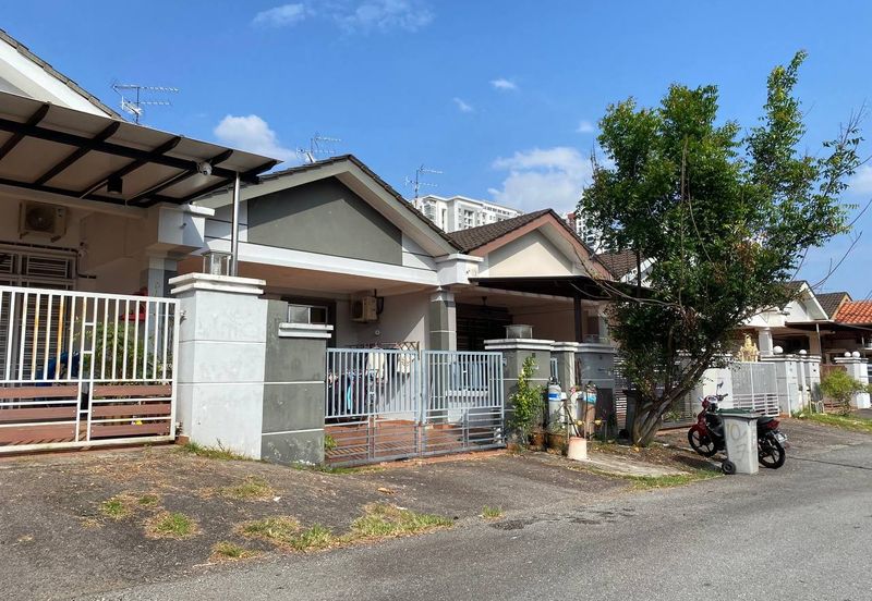 Austin Residence @Taman Mount Austin