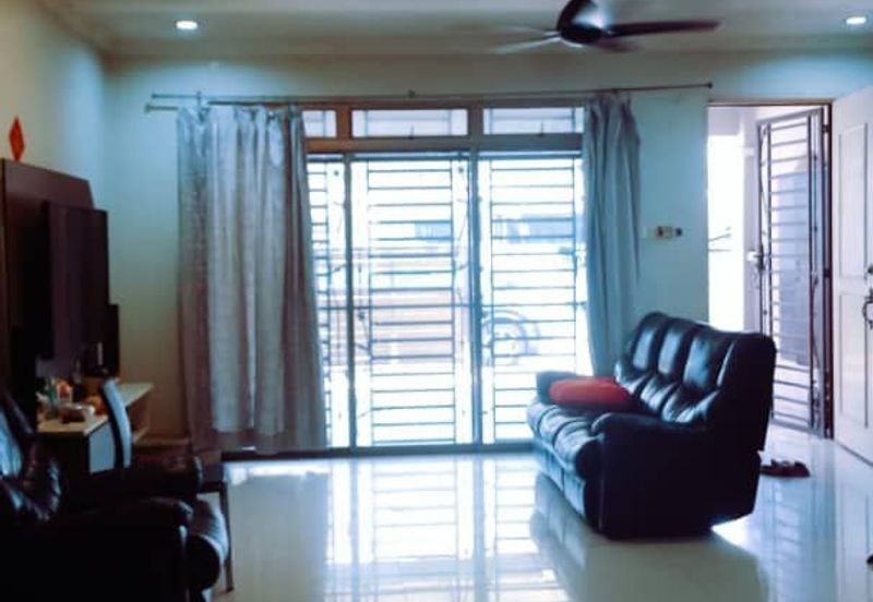 Austin Residence @Taman Mount Austin