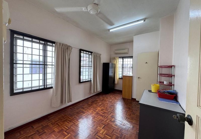 Austin Residence @Taman Mount Austin