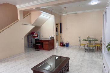 Austin Residence @Taman Mount Austin