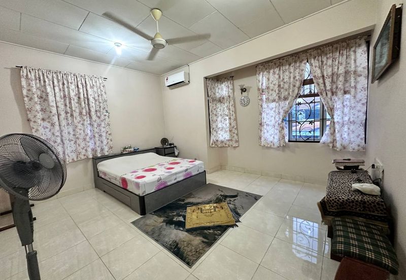 Austin Residence @Taman Mount Austin