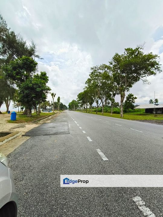 Jalan Mersing-Endau Back Road: Mersing Beach Side Jalan Makam 2km to Mersing Town Area , Johor, Mersing