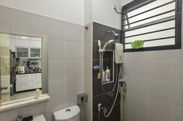 Austin Residence @Taman Mount Austin