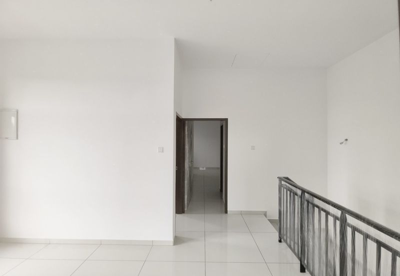 Jalan Mutiara Emas 2/32