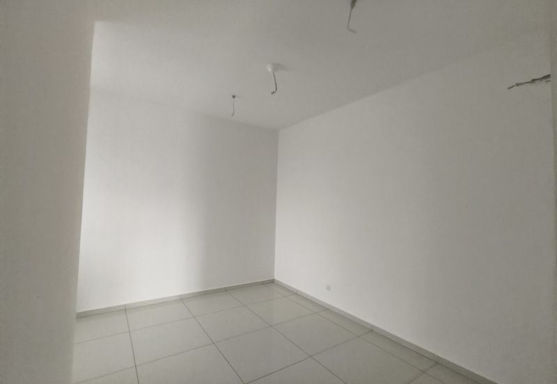 Jalan Mutiara Emas 2/32