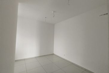 Jalan Mutiara Emas 2/32