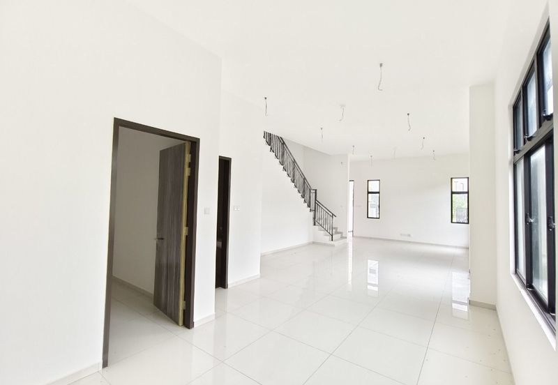 Jalan Mutiara Emas 2/32