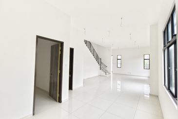 Jalan Mutiara Emas 2/32