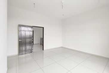 Jalan Mutiara Emas 2/32