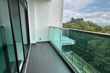 Sky Loft Premium Suites, Bukit Indah
