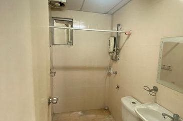 Prima Regency (Dorchester Court)