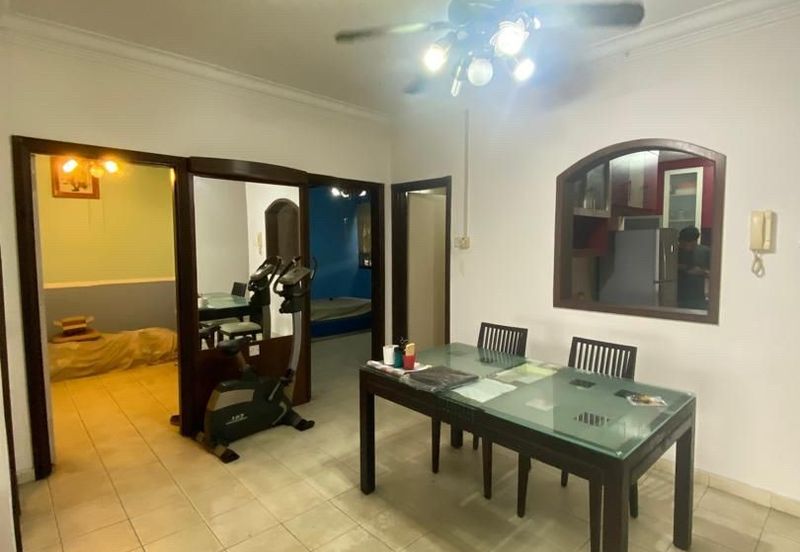 Prima Regency (Dorchester Court)