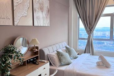 Midas Perling Apartment