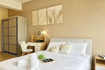 Midas Perling Apartment