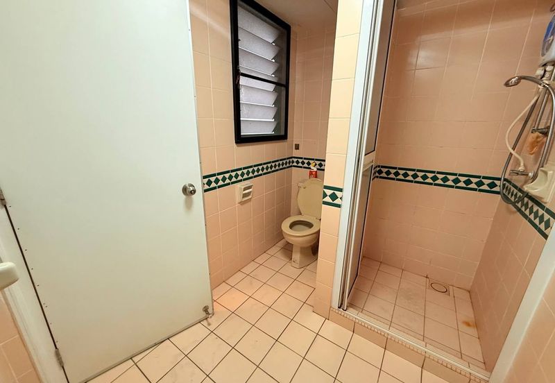 The Straits View, Bandar Baru Permas Jaya