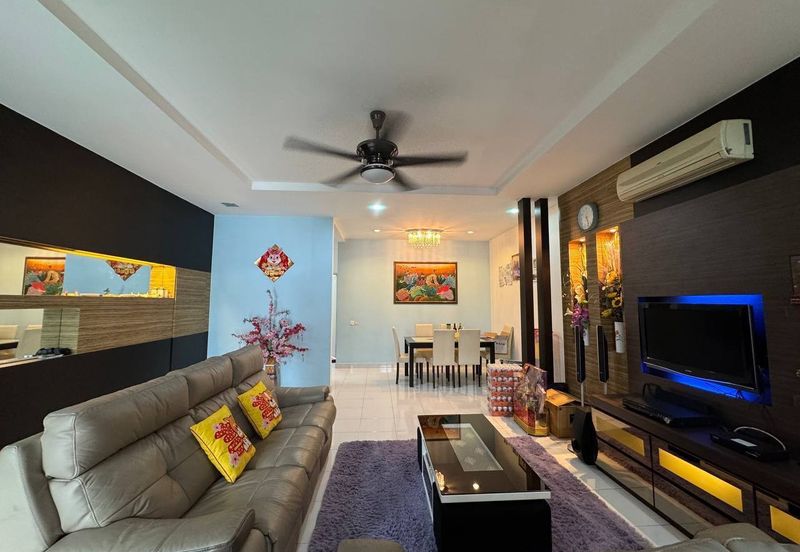 Jalan Setia Tropika 3/8