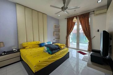 Jalan Setia Tropika 3/8