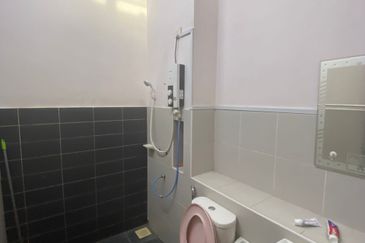 Jalan Setia Tropika 6/2