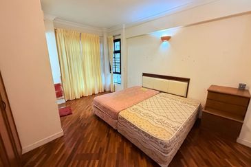 The Straits View, Bandar Baru Permas Jaya