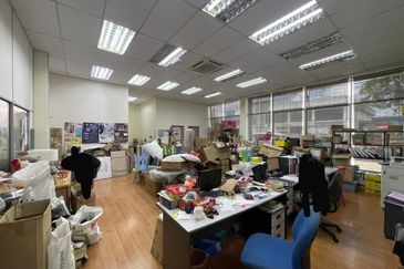 Kempas Utama Industrial Park