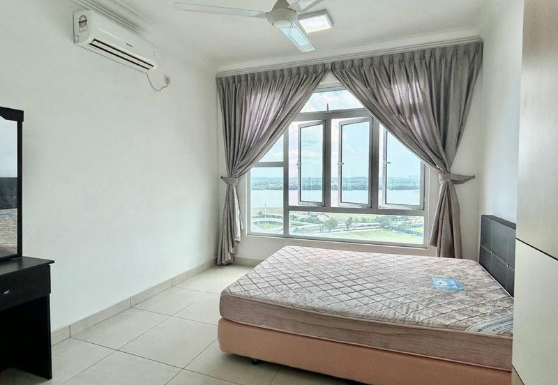 Golden Sands Seaview Residence