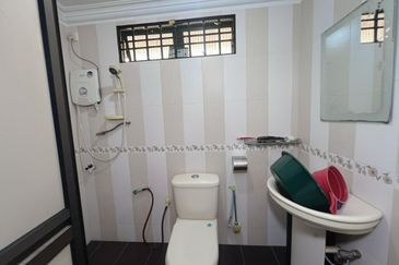 Mutiara Emas @ Taman Mount Austin