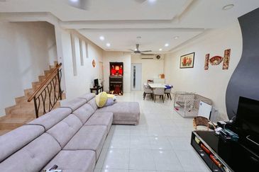 Taman Austin Perdana