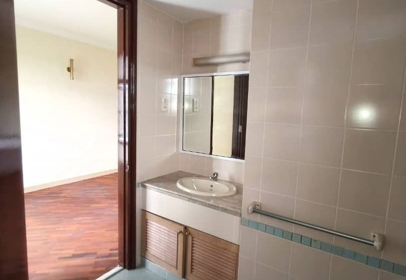 The Straits View, Bandar Baru Permas Jaya