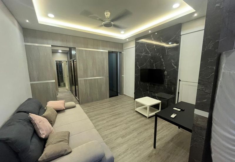 Akademik Suite @ Mount Austin