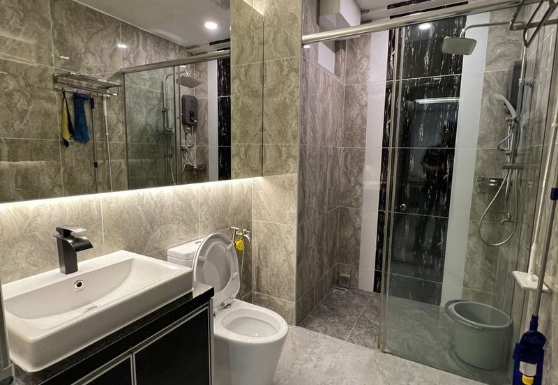 Akademik Suite @ Mount Austin