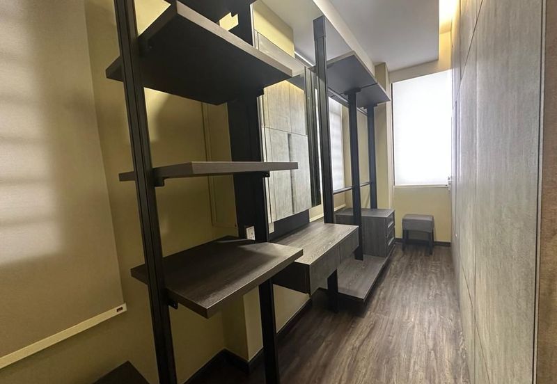 Aloha Tower Condominium