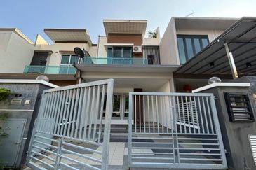 Austin Residence @Taman Mount Austin