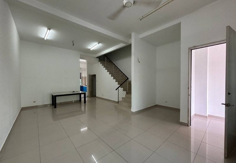 Austin Residence @Taman Mount Austin