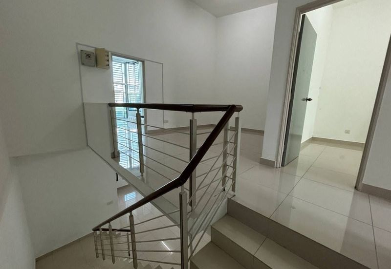 Austin Residence @Taman Mount Austin