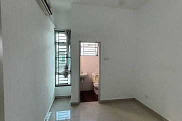 Austin Residence @Taman Mount Austin