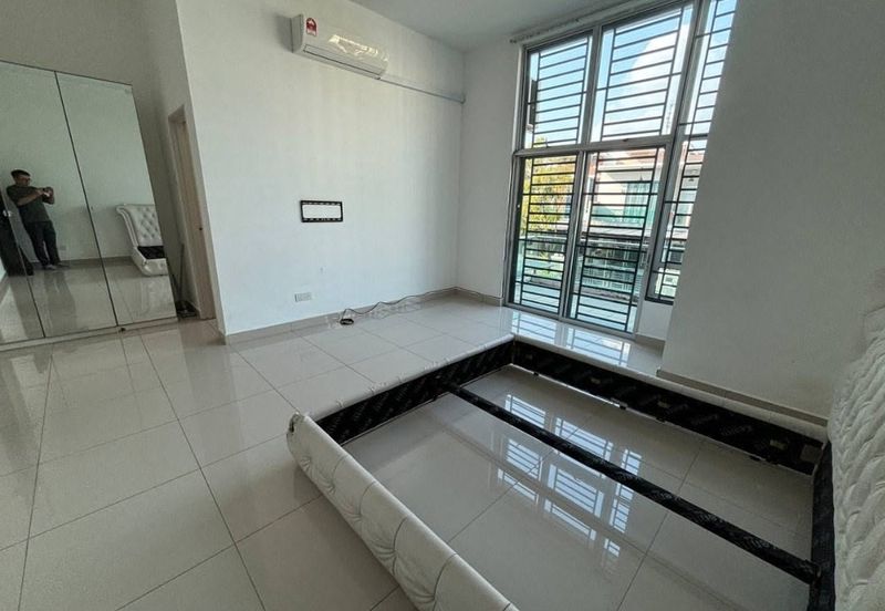 Austin Residence @Taman Mount Austin