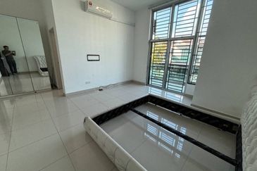 Austin Residence @Taman Mount Austin