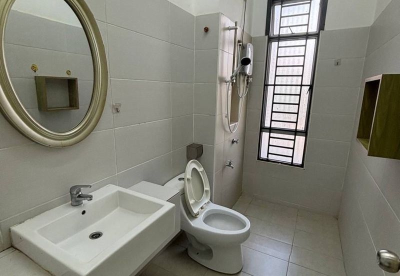 Austin Residence @Taman Mount Austin