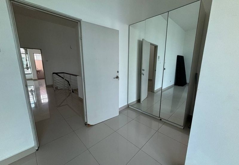 Austin Residence @Taman Mount Austin