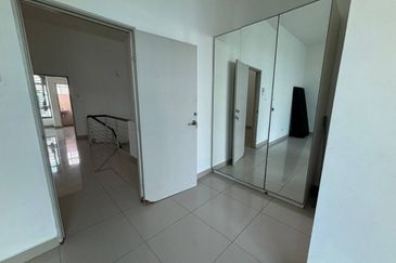 Austin Residence @Taman Mount Austin