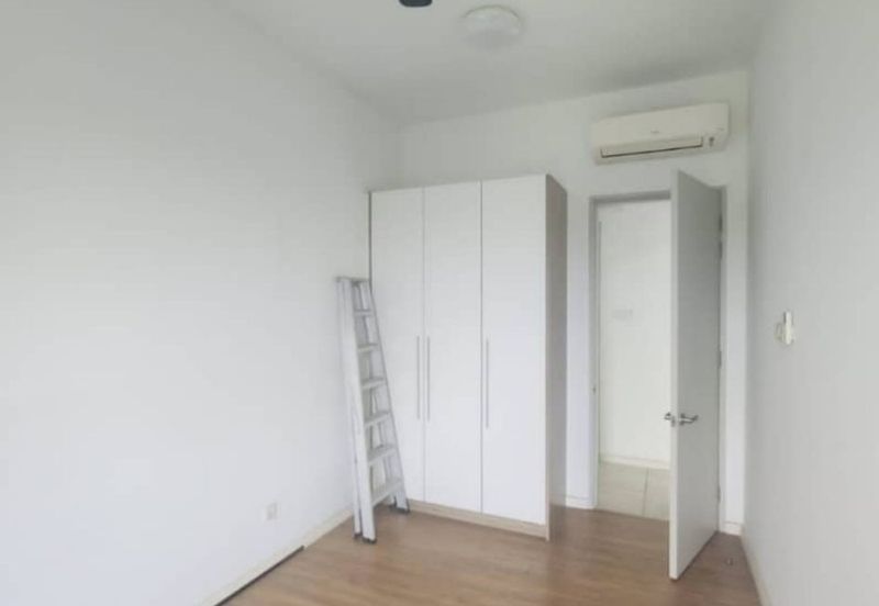 The WaterEdge Residences