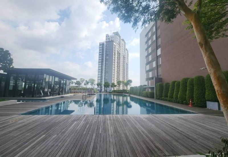 The WaterEdge Residences