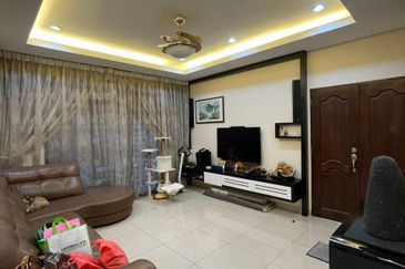 Maple Red, Adda Heights