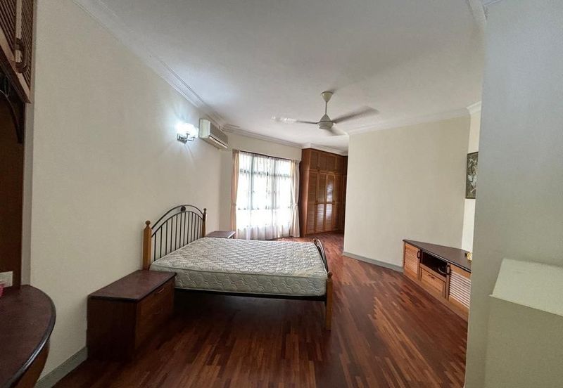 The Straits View, Bandar Baru Permas Jaya